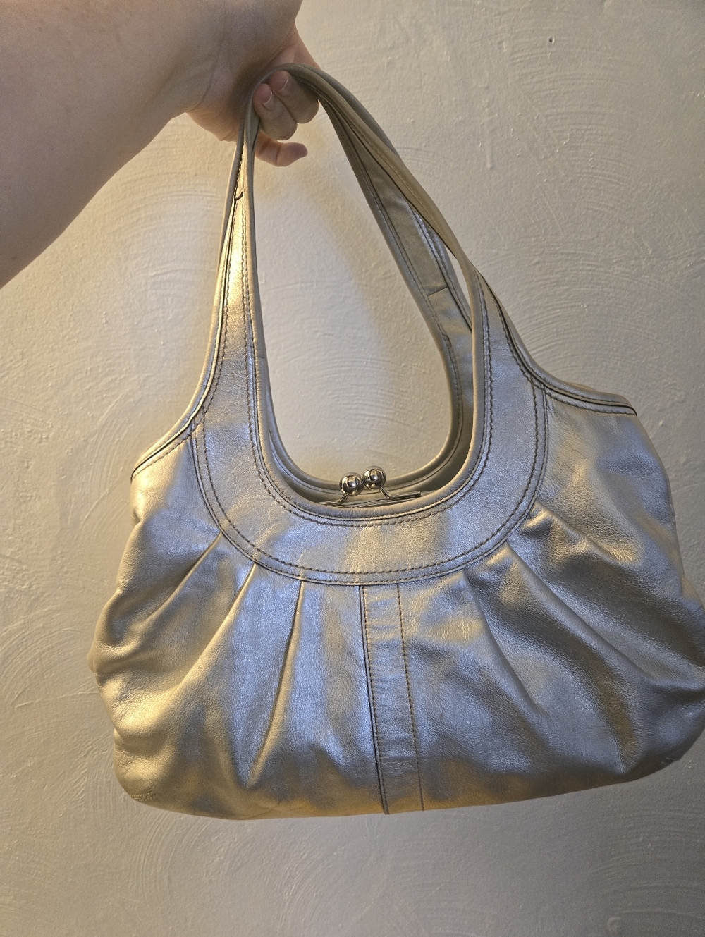 ​Coach Ergo Metallic Silver Pleated Leather Kisslock Satchel Bag 12231 - Picture 4 of 16